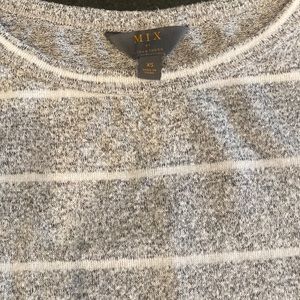 Womens xsm crop sleeve sweater